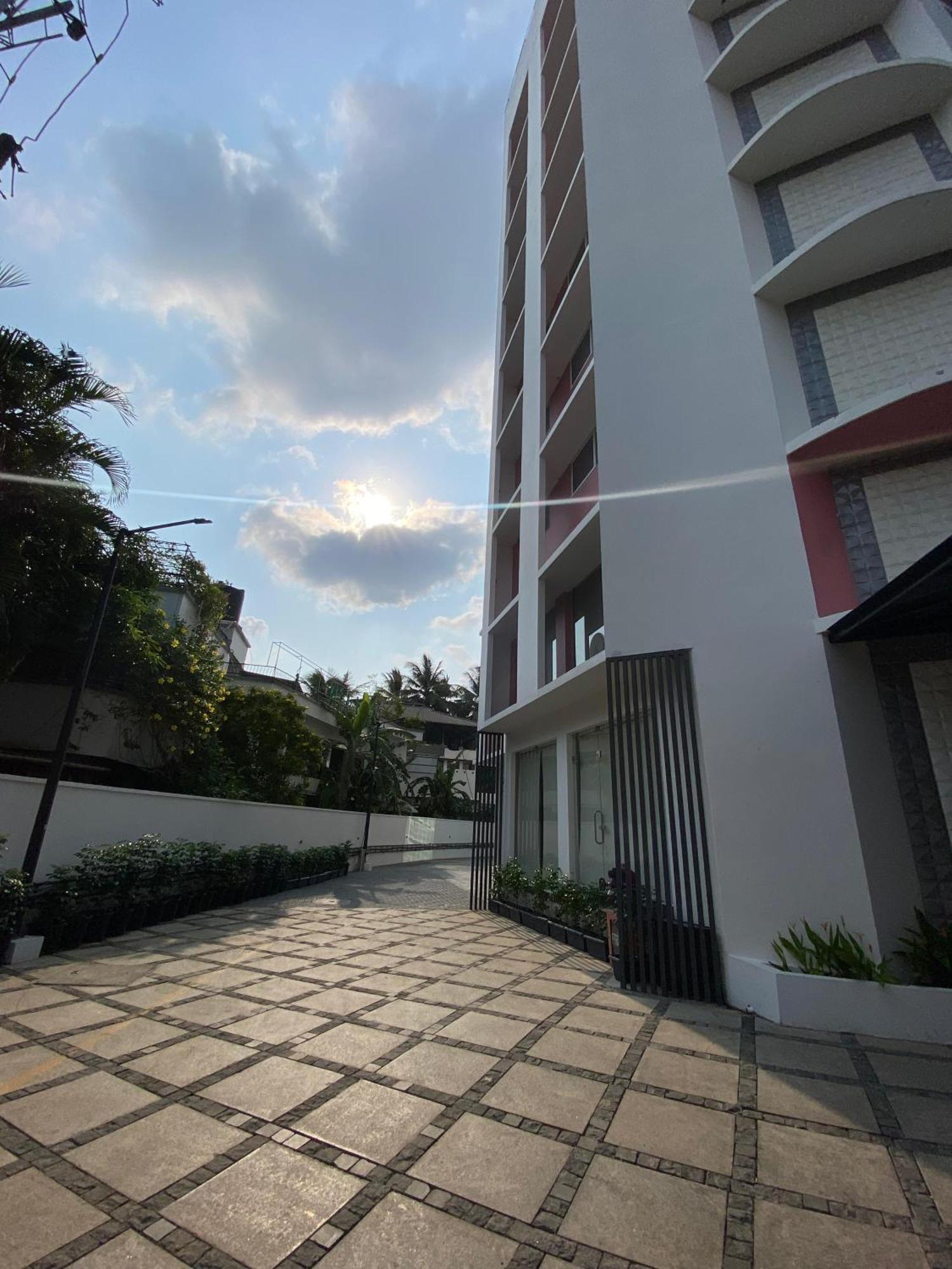 The Habitat Suites Guruvayur Bagian luar foto