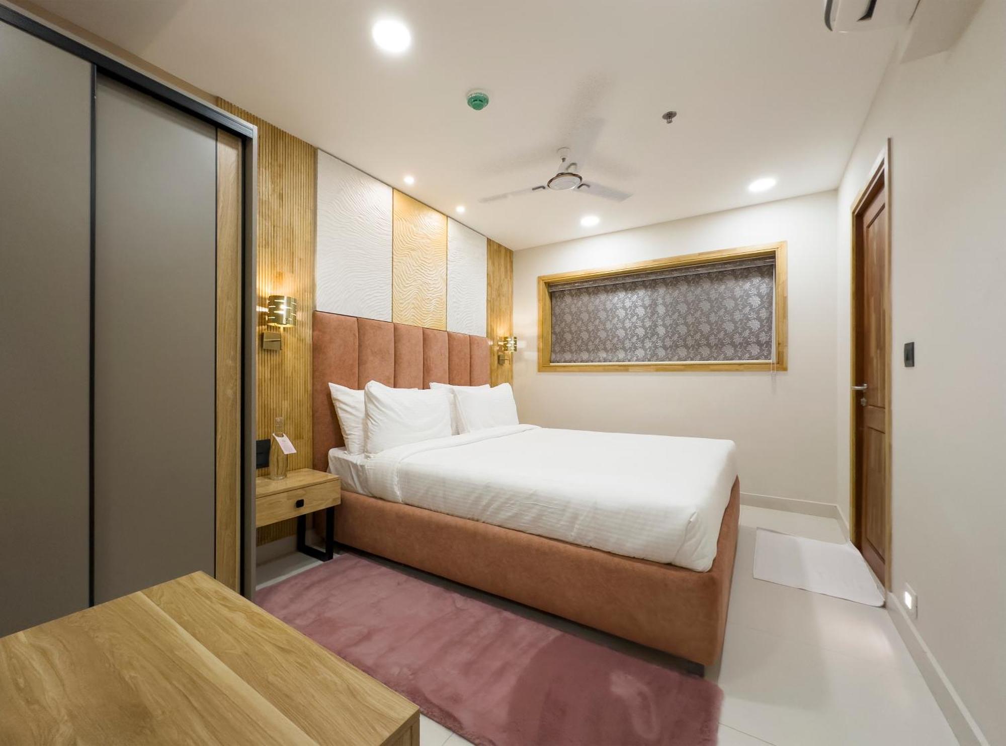The Habitat Suites Guruvayur Bagian luar foto