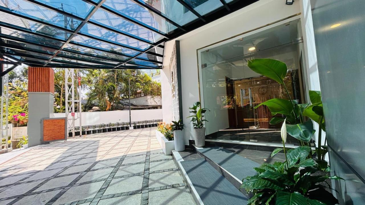 The Habitat Suites Guruvayur Bagian luar foto