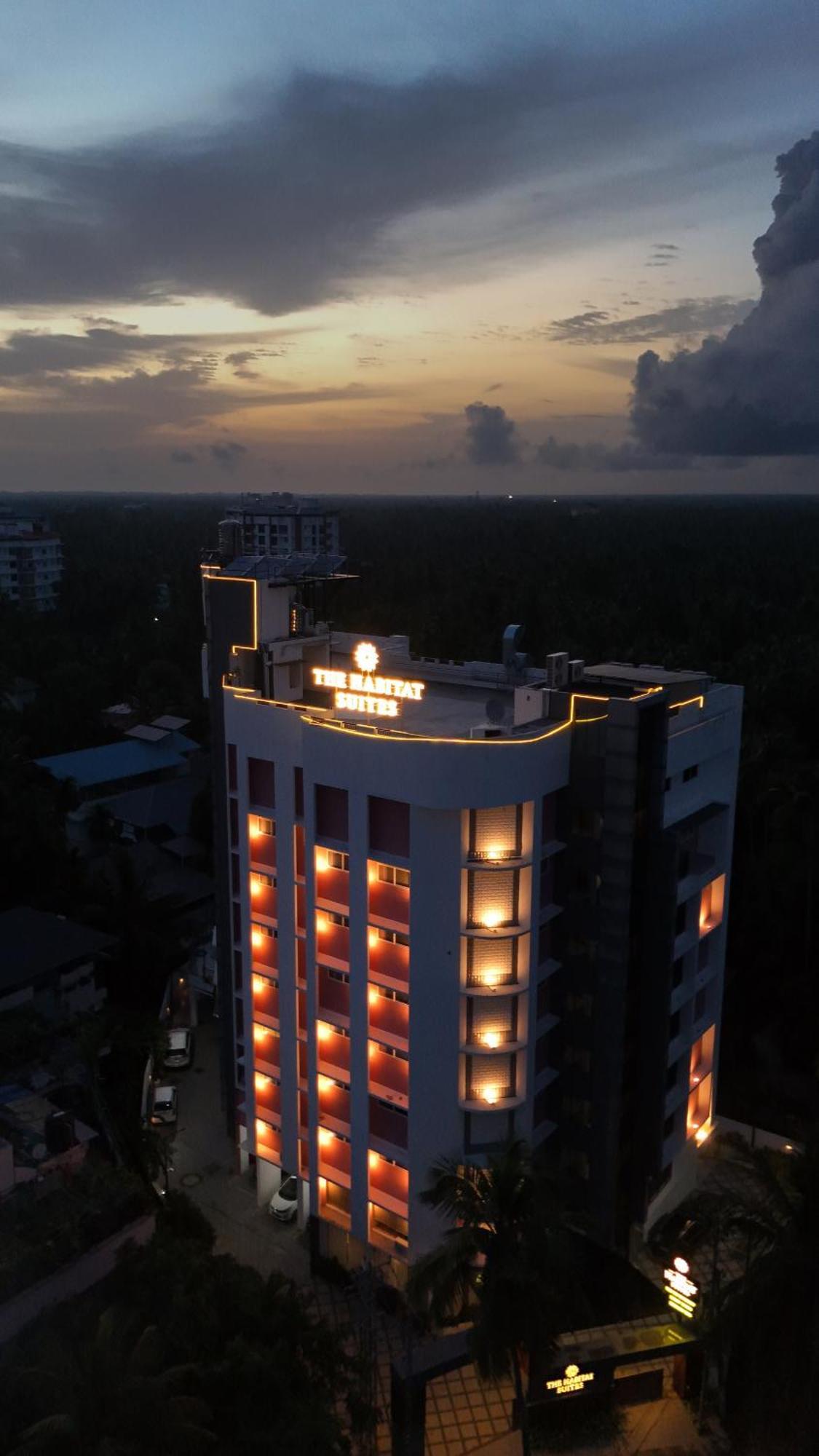The Habitat Suites Guruvayur Bagian luar foto